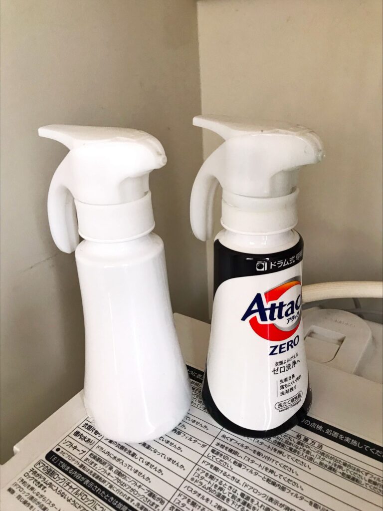 ワンハンドタイプの容器